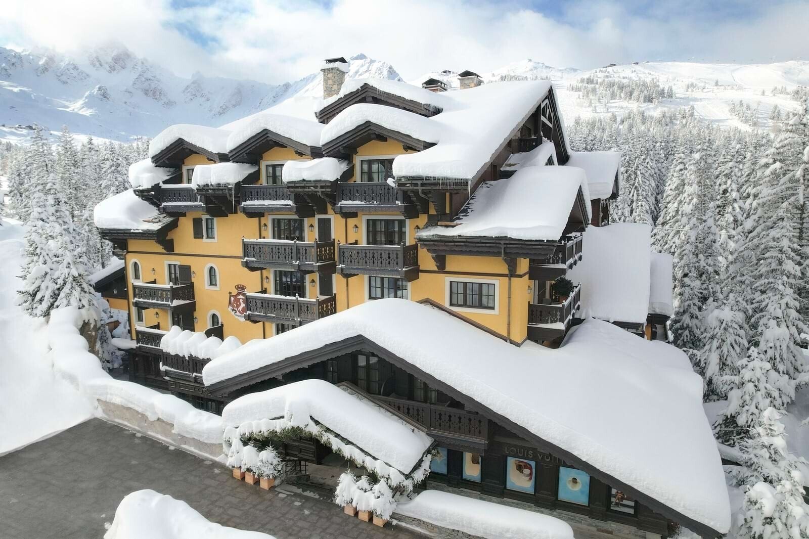 Cheval Blanc, 5 Star Luxury Ski Hotel in Courchevel 1850
