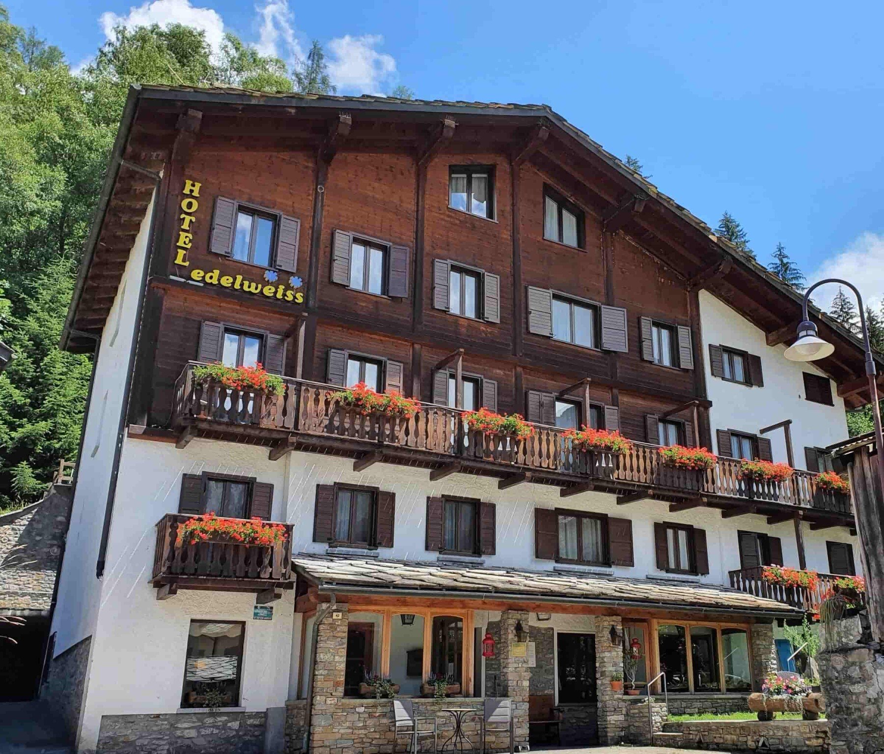 Hotel Edelweiss Courmayeur Exterior