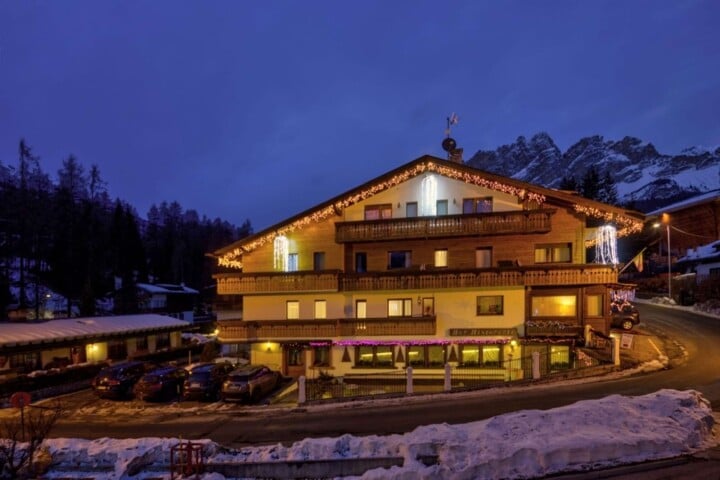Sporthotel Barisetti - Hotel - Cortina d`Ampezzo