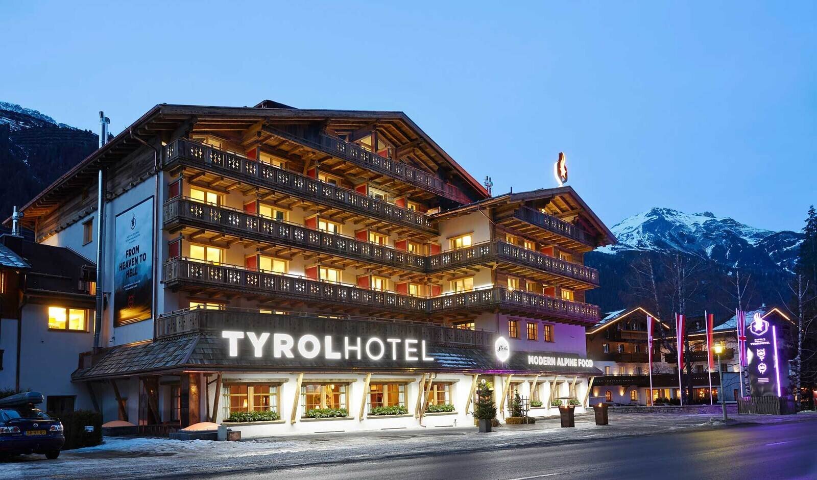 Raffl's Tyrol Hotel Exterior