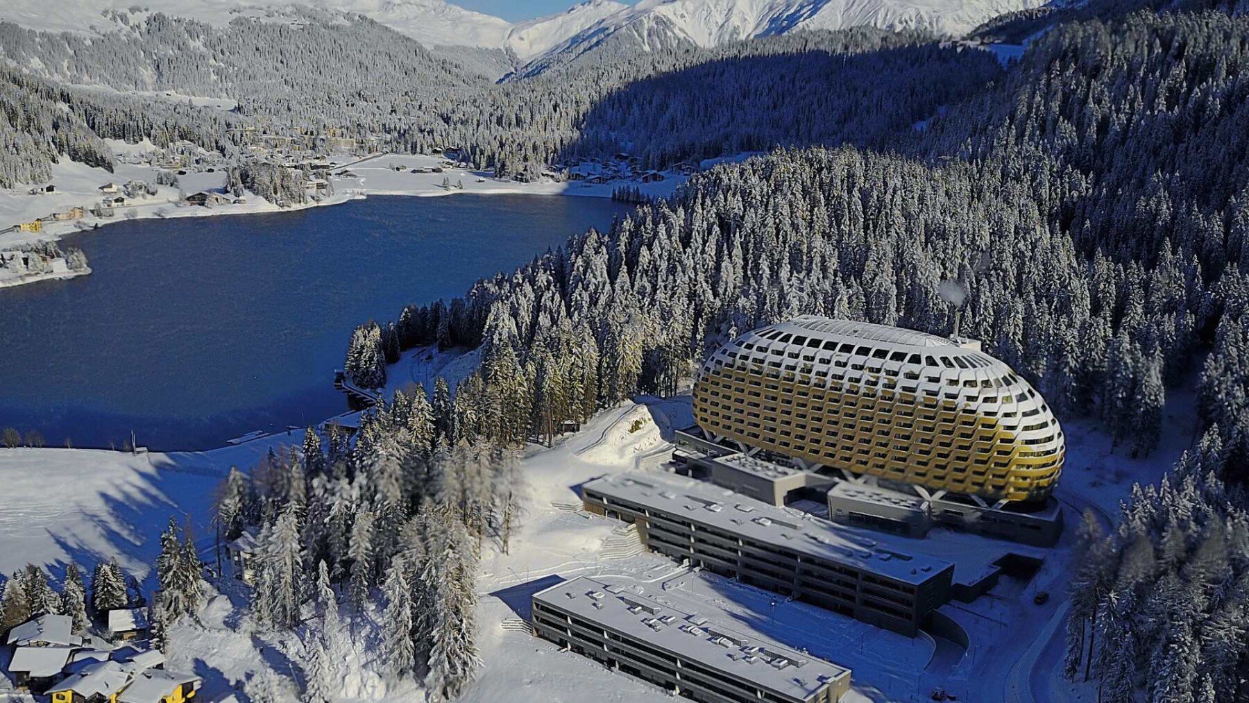 AlpenGold Hotel Davos Exterior