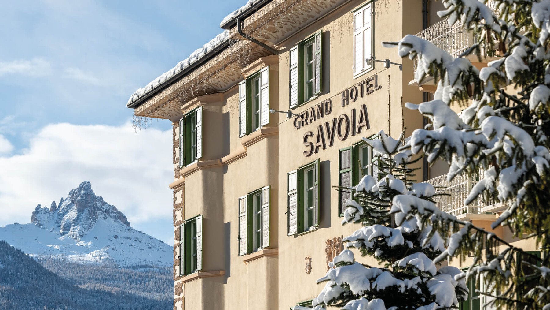 Grand Hotel Savoia Exterior