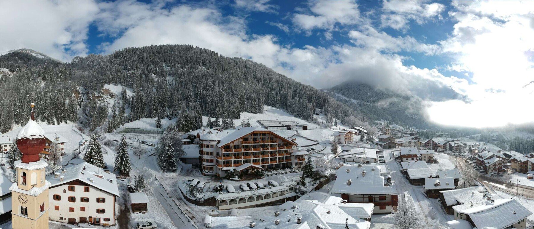Hotel Cesa Tyrol Exterior