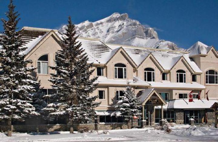 Irwin's Mountain Inn - Hotel - Banff