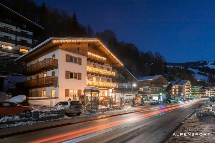 Chalet Alpensport - Chalet Hotel - Saalbach Hinterglemm