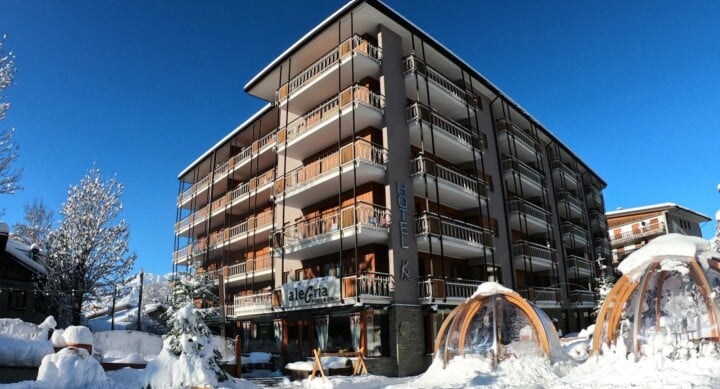 Hotel K2 Exterior