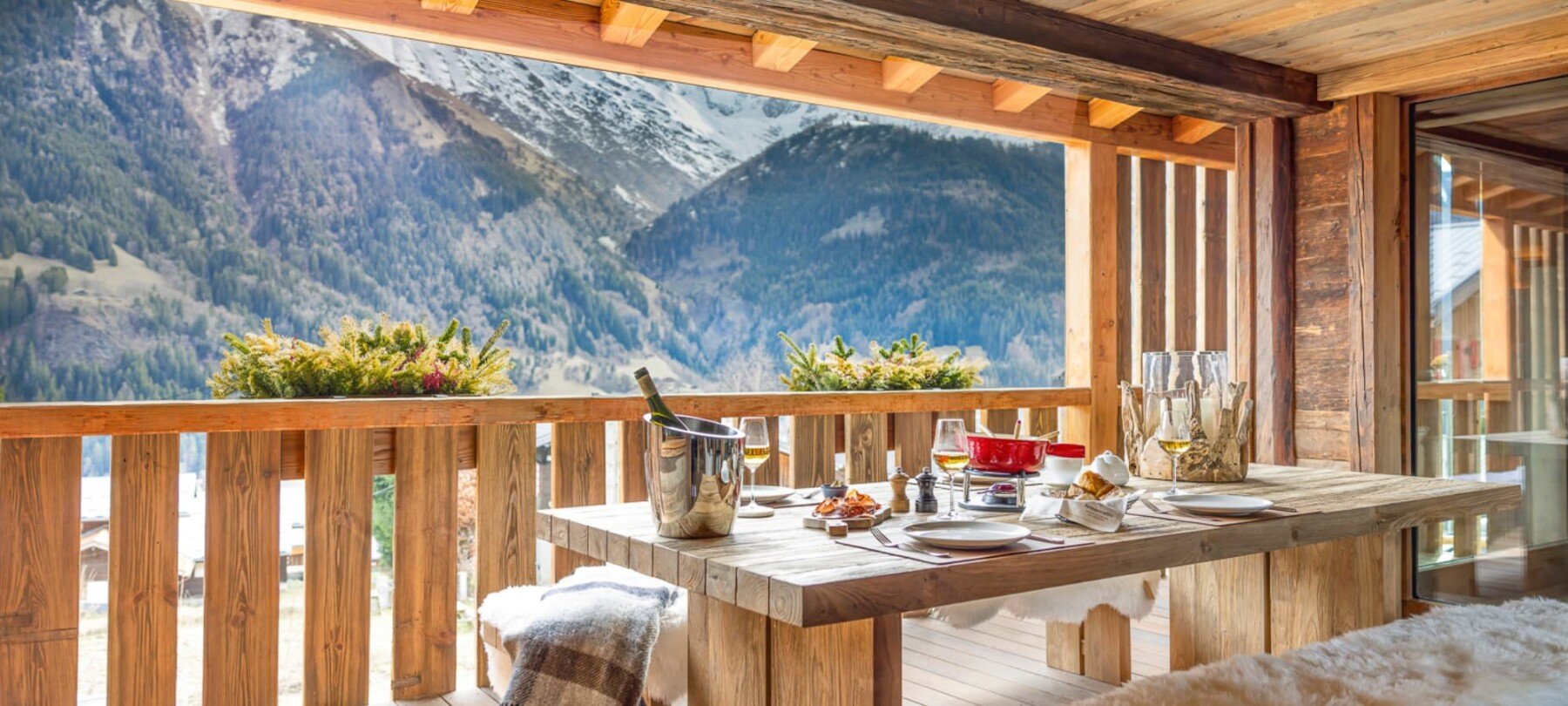 Chalet Ancolie Balcony