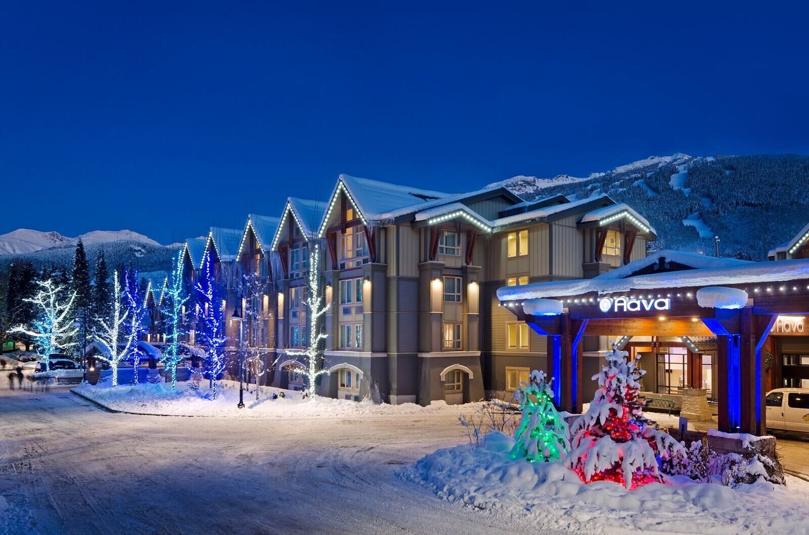 Hotel Aava Whistler Exterior